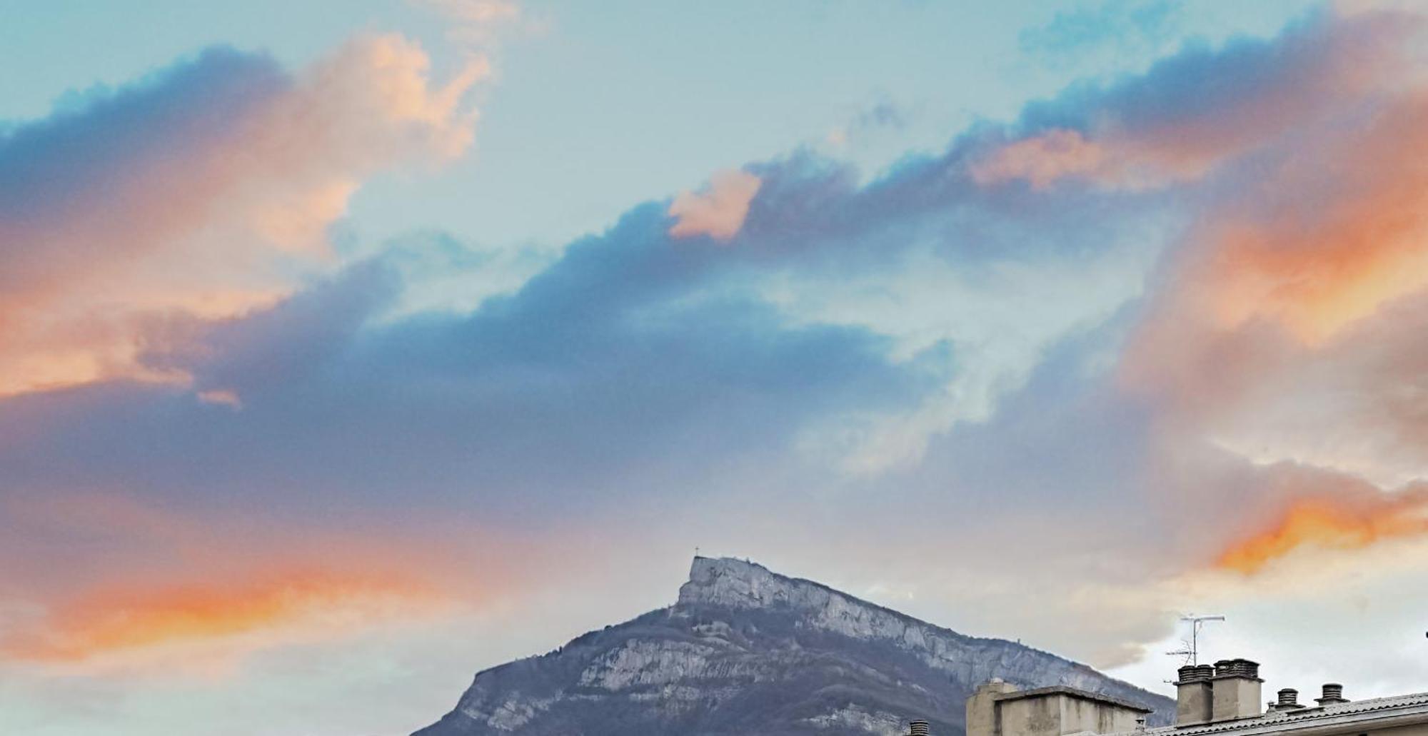 Superbe Appartement - Parking Gratuit - 4 Personnes Chambéry Exterior foto